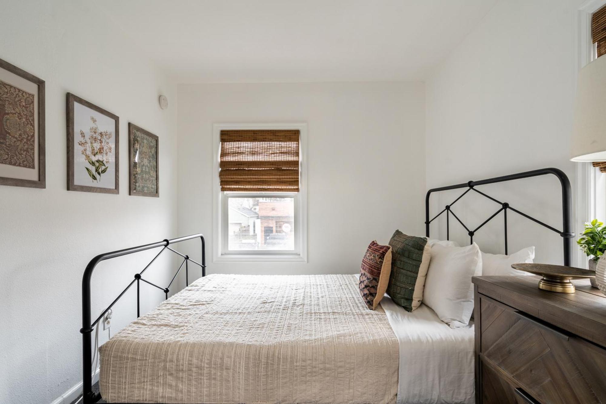 Holiday home Collection - The Garden On Broadway- 94 Walkscore